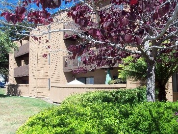 Elizabeth Oaks Apartments