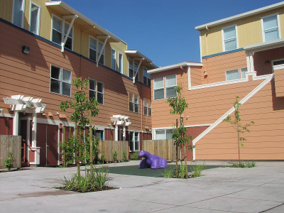 International Boulevard Apartments 2